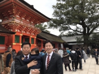 初詣①宇佐神宮へ参詣し、衛藤家三代で記念撮影（平成29年1月2日　大分）